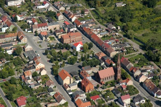 Rzepin - malownicze miasteczko położone w pasie przygranicznym jest ważnym węzłem komunikacyjny i dobrym punktem na rozpoczęcie wycieczek po regionie.