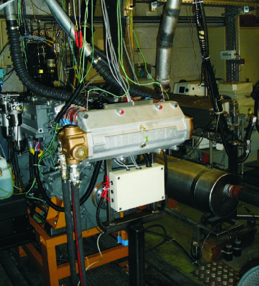 Conditions of Fig 1a Iveco engine F1C in the engine room Rys 1a Silnik Iveco F1C na stanowisku badawczym Fig 1b Liebherr engine D934 in the engine room Rys 1b Silnik Liebherr D934 na stanowisku