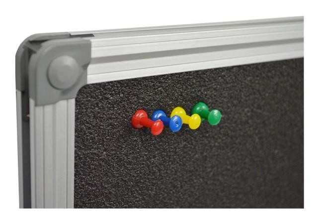 Nowość!!! Tablice piankowe Ceny z VAT Tablica wykonana jest z wysokiej jakości pianki o bardzo gęstej strukturze, w kolorze ciemny grafit, oprawiona w ramkę aluminiową anodowaną.