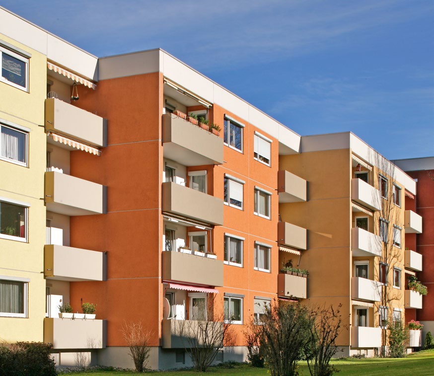 System OS A/OS 1* Zapewnia ochronę przeciwwilgociową pionowych i pochyłych elementów żelbetowych bezpośrednio narażonych na wpływy atmosferyczne Redukuje kapilarną absorpcję wody Zwiększa odporność