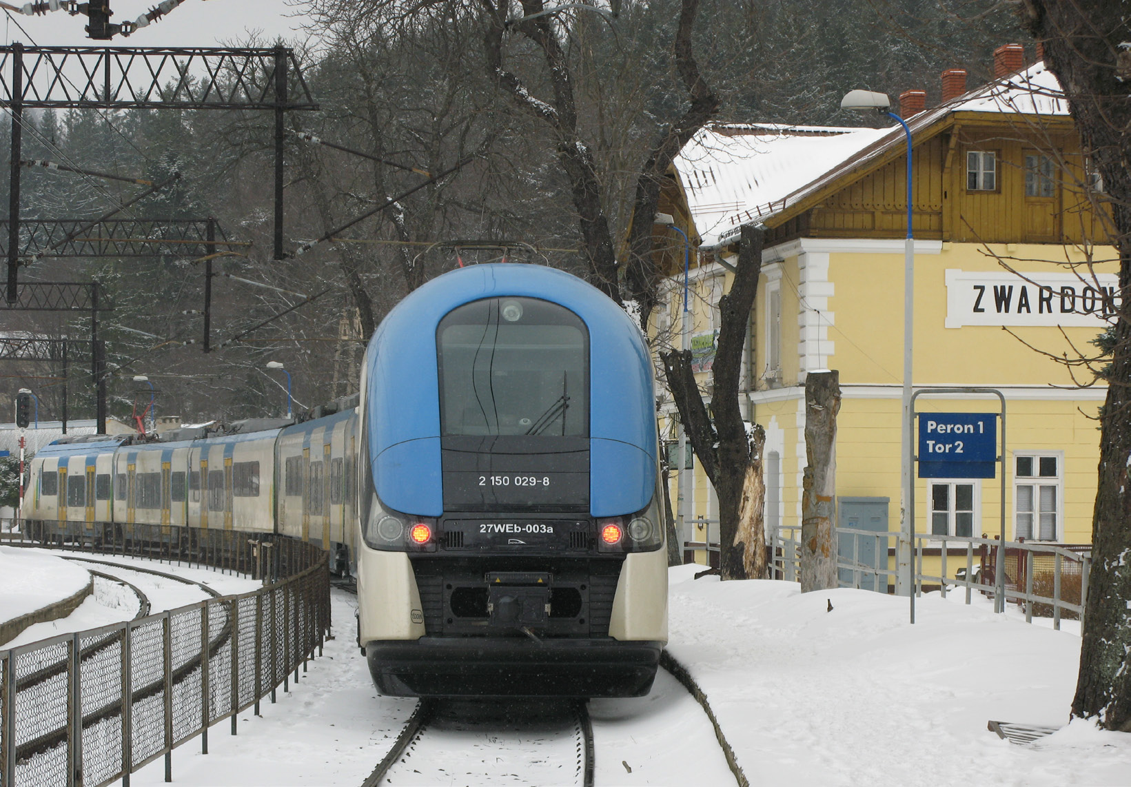 Jak poprawić kolej regionalną w województwie śląskim Raport Centrum Zrównoważonego Transportu W województwie śląskim można bez zwiększania nakładów znacznie podnieść jakość kolei regionalnej.