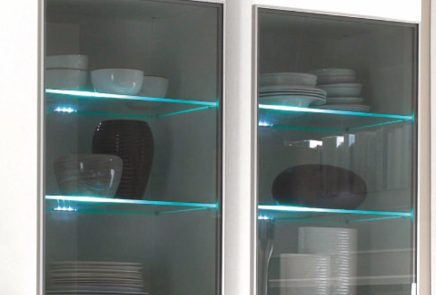 31. Zestaw 2-pkt klipsów LED, metalowe (stal drapana) wyłącznik nożny.