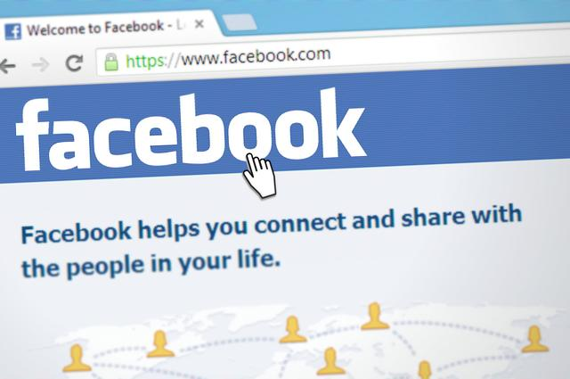 A po co ten Facebook?