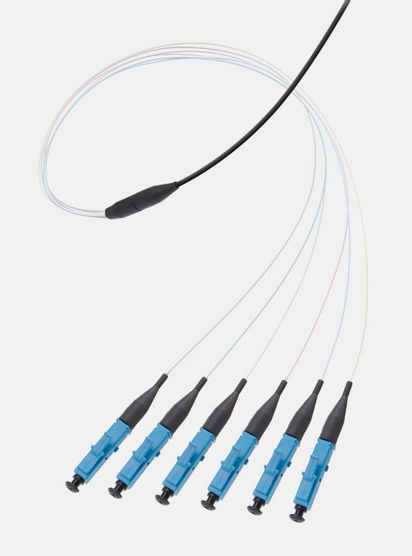 Seria OptiKab R Seria OptiKab MK wiązka wykonana na kablu łatwego dostępu wiązka wykonana na mikrokablu światłowodowym jednotubowym możliwość zakończenia w przełącznicy od strony liniowej lub
