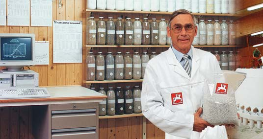 Wyjątkowy serwis nawozowy dla użytkowników rozsiewaczy nawozów AMAZONE Serwis nawozowy pracuje bez żadnych granic. Nie tylko geograficznych.