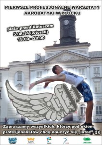 We wtorkowy wieczór na plaży pod ratuszem profesjonalni akrobaci poprowadzą warsztaty dla wszystkich, którzy chcieliby nauczyć się podniebnych lotów. We wtorek, 5 sierpnia od 18.00 do 20.