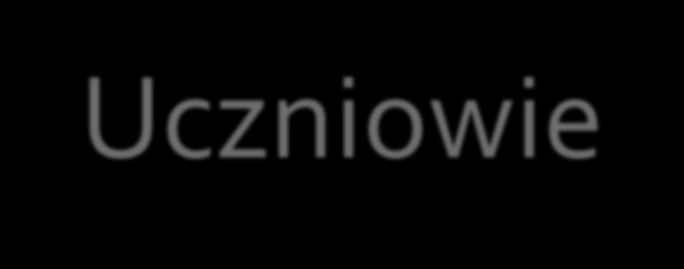 Uczniowie Przewidywane zmiany w organizacji szkół w obu przypadkach Jedna szkoła podstawowa równy dostęp wszystkich uczniów do dwóch sal sportowych brak konieczności podjęcia decyzji, które klasy