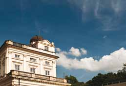 1825 18 sierpnia zakończono budowę Obserwatorium Astronomicznego Obserwatorium Astronomiczne w Alejach