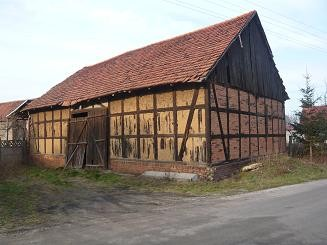 Budynek mieszkalny nr 13 Budynek mieszkalny nr 15 Budynek mieszkalny nr 17 Stodoła pod nr 20 Zasoby przyrodnicze Wschodnia część m. Borek znajduje się w granicach Parku Krajobrazowego Dolina Baryczy.