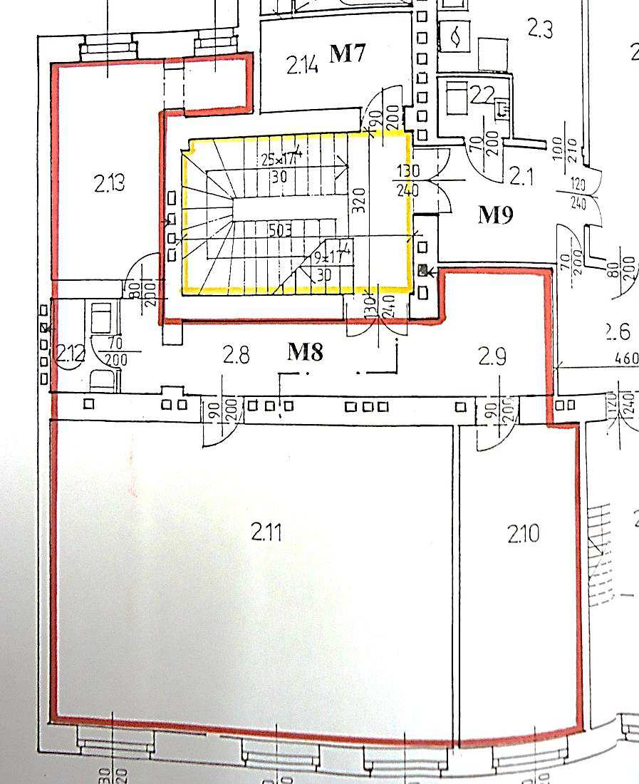 STANDARD WYKOŃCZENIA I STAN TECHNICZNY Podłogi: klepka parkietowa, deski podłogowe i płytki ceramiczne (w zależności od przeznaczenia pomieszczeń).