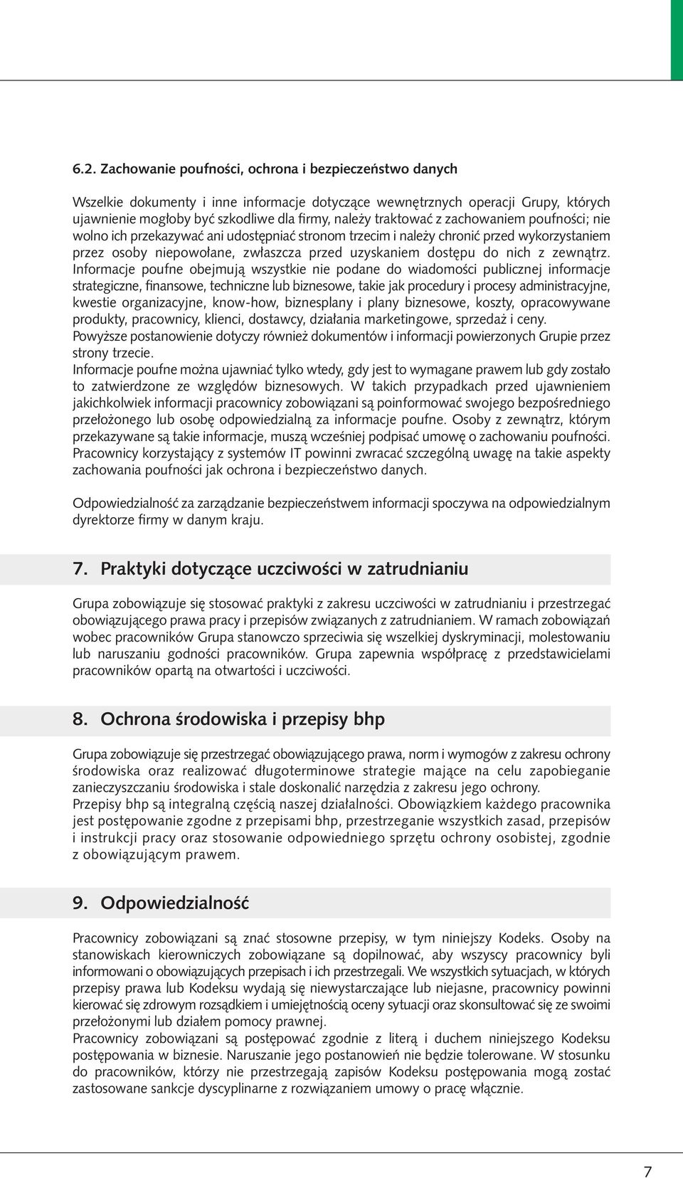 z zewnątrz.