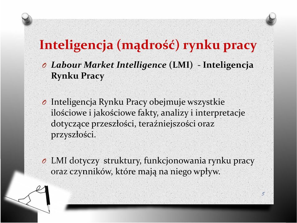 analizy i interpretacje dotyczące przeszłości, teraźniejszości oraz przyszłości.