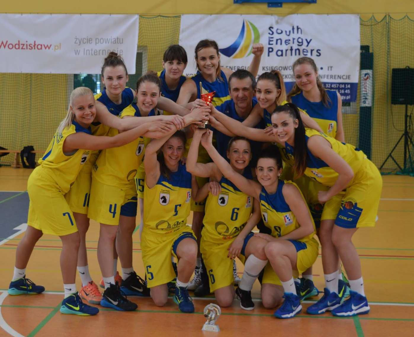 KOŃCOWA KOLEJNOŚĆ: 1. MUKS WSG Supravis Bydgoszcz - awans do 1 Ligi Kobiet 2. MUKS Chrobry Basket Głuchołazy - awans do 1 Ligi Kobiet 3.