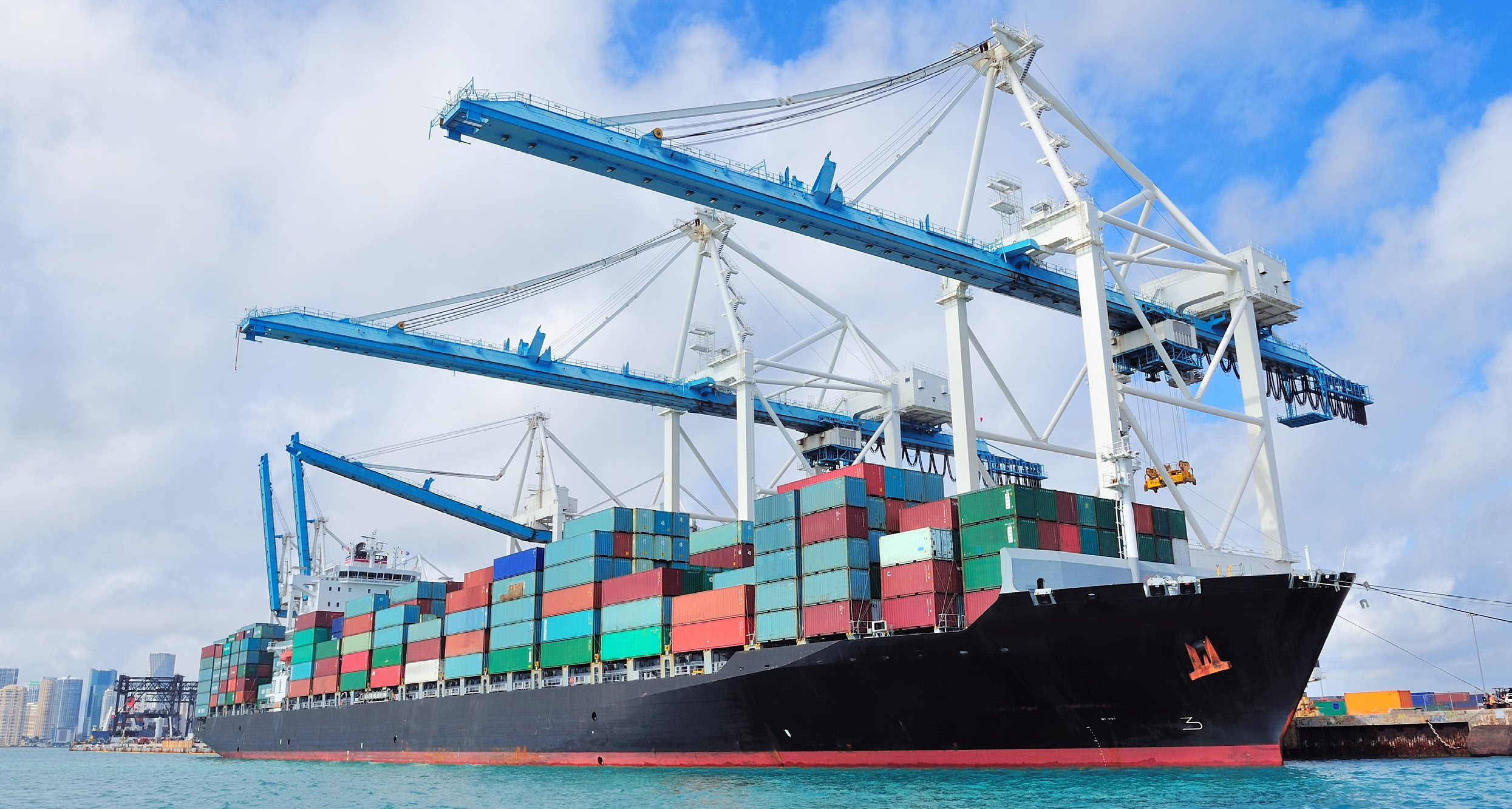 1. Weryfikacja wagi kontenera przez załadowców Komitet Bezpieczeństwa na Morzu (MSC), działający w ramach Międzynarodowej Organizacji Morskiej (IMO) zatwierdził zmiany w Konwencji o Bezpieczeństwie