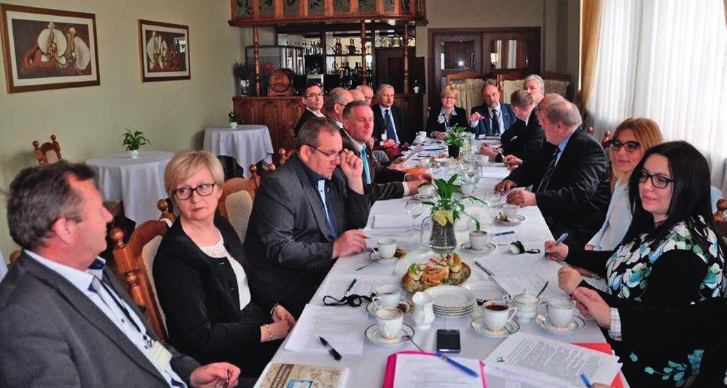 Wyjazdowe posiedzenie Rady Izby Kujawsko-Pomorskiej Biuletyn redagowali: dr Jędrzej Jaśkowski, dr Bartosz Winiecki, dr Jacek Judek oraz lek. wet. Konstanty Klusek i dr Marek Lesiak.