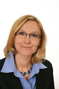 Monika Łodej STOPIEŃ NAUKOWY STANOWISKO KATEDRA dr adiunkt Katedra Dydaktyki Języka Angielskiego ROZPRAWA DOKTORSKA Uniwersytet Warszawski, Instytut Anglistyki TEMAT ROZPRAWY Types of difficulties in