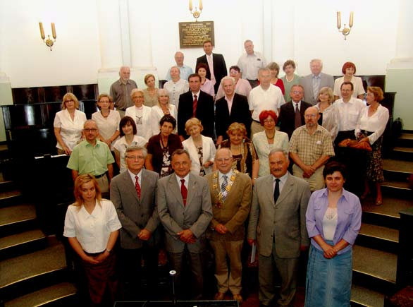 W dniu 31 sierpnia 2008 roku zakończyła się kadencja wybranych, po raz pierwszy w Uniwersytecie Medycznym w Łodzi, władz dziekańskich Wydziału Pielęgniarstwa i Położnictwa.