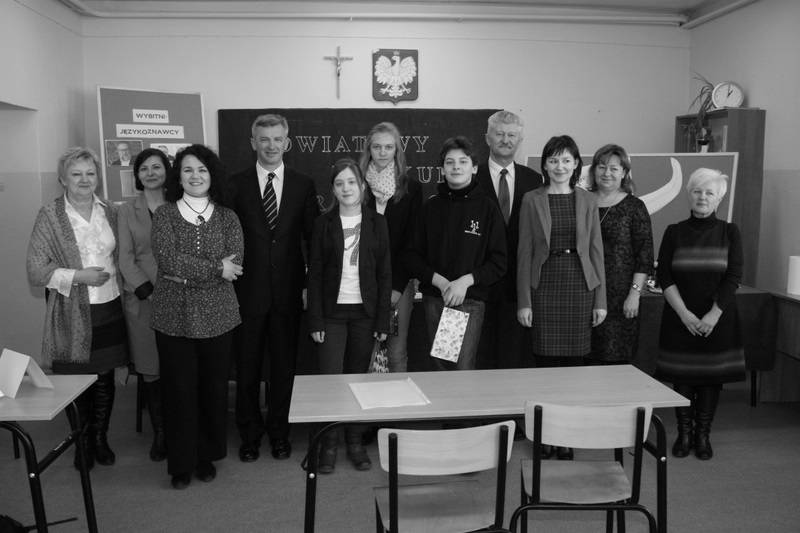 NARODOWY DZIEŃ PAMIĘCI ŻOŁNIERZY WYKLĘTYCH Przez całe lata PRL-u nazywano Ich zaplutymi karłami reakcji, a wszystkie niepodległościowe organizacje, do których należeli określano, jako faszystów, czy