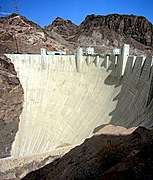 Grand Coulee Itaipu