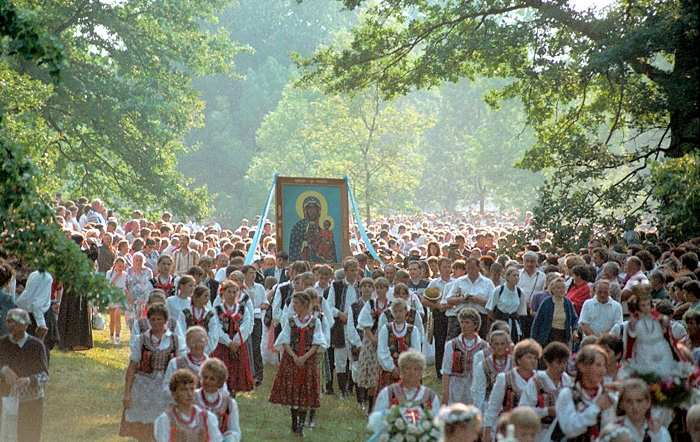 Część programowa - Cel główny: Utrwalenie rangi Krakowa jako centrum turystyki religijnej o zasięgu światowym.