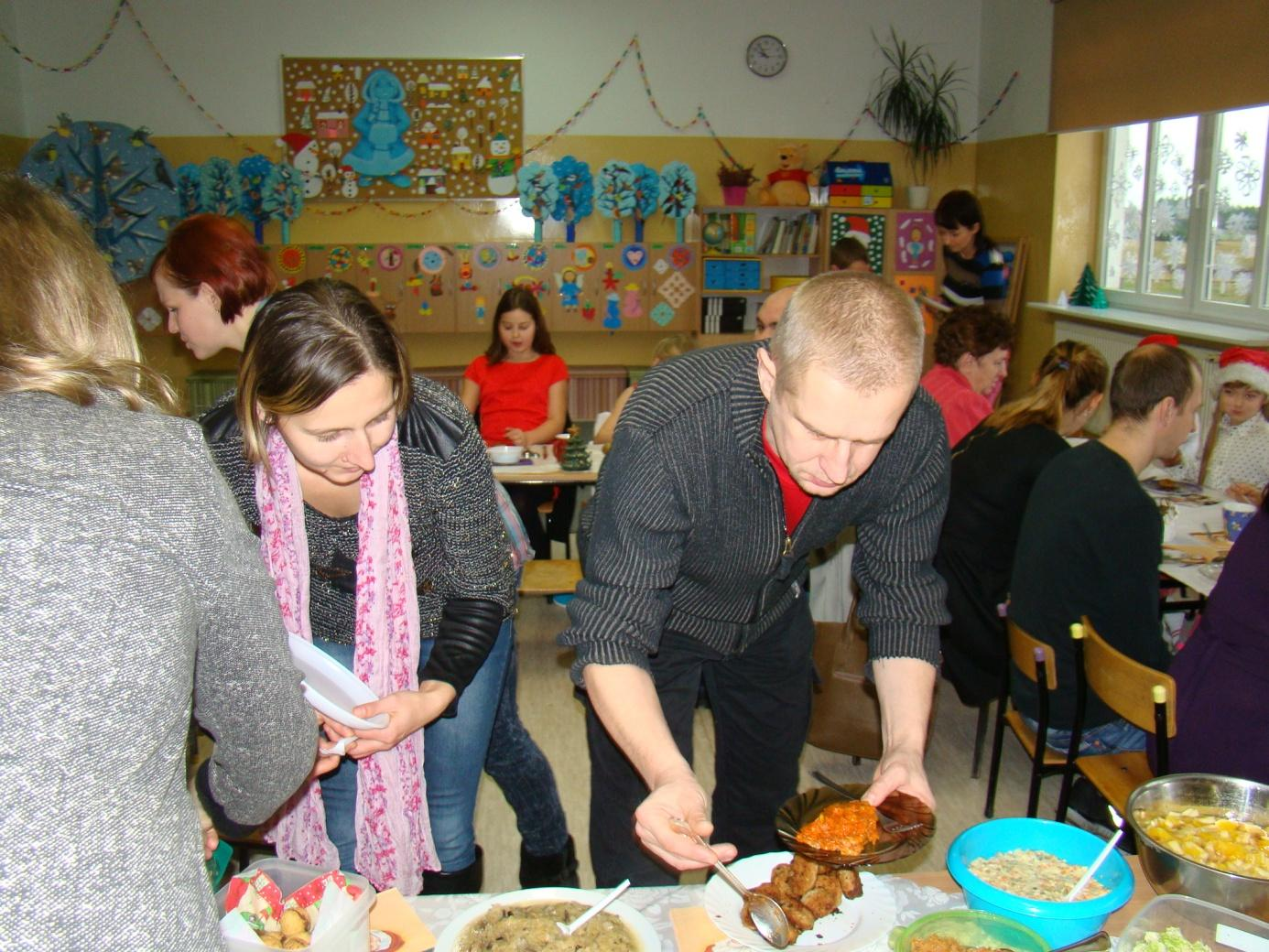 Rok szkolny 2014/2015 Rozpoczęto cykl zajęć w przedszkolu oraz klasach I i IV (scenariusze jak wyżej z możliwością modyfikacji).