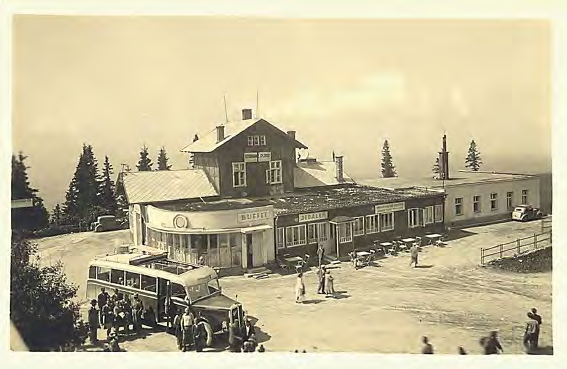 12 13 12 Tatran grafická značka 13 Tatran letecký pohľad na Nové Štrbské Pleso, fotopohľadnica z roku 1950, výrobca neznámy 14