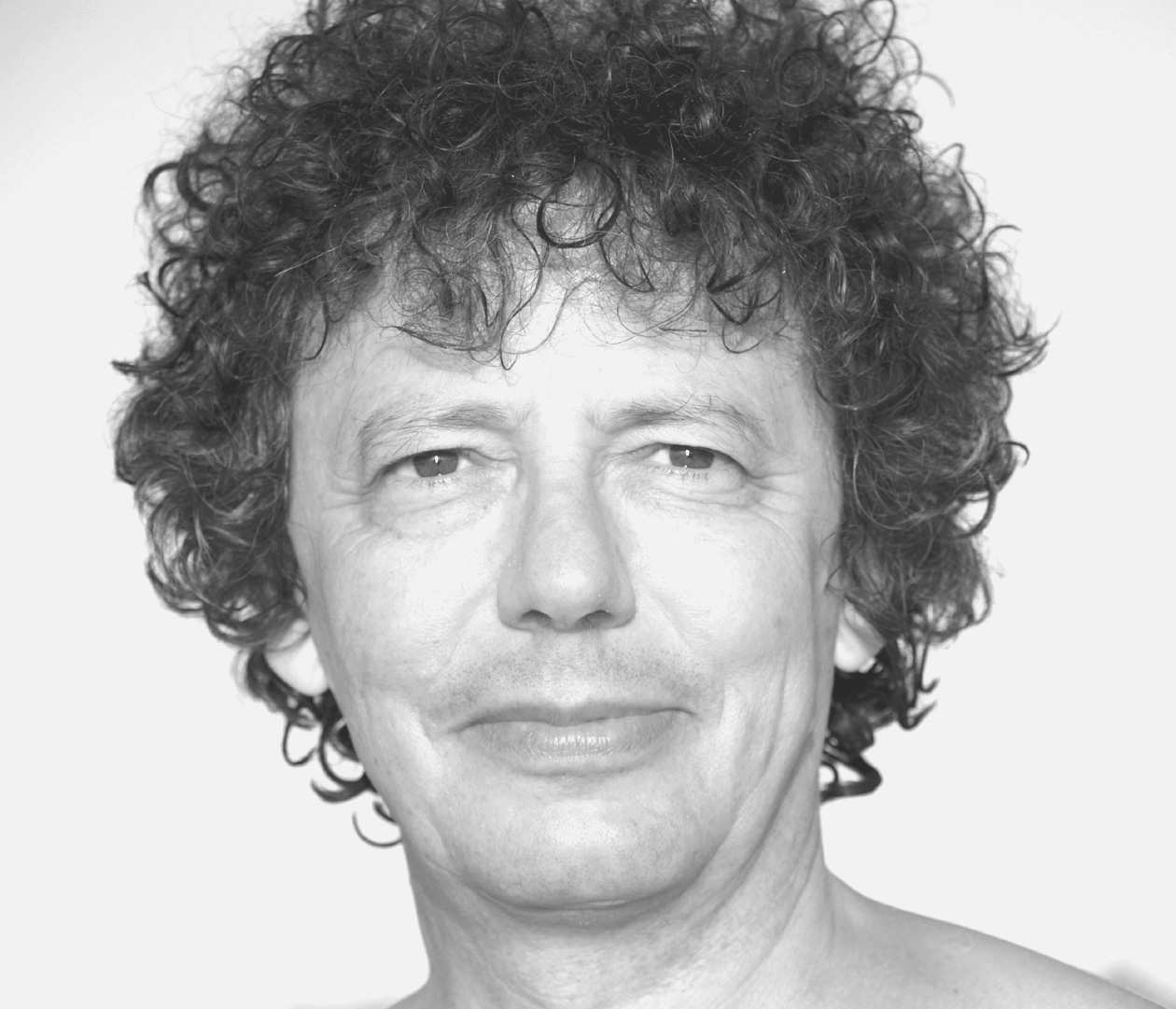 NOWI PROFESOROWIE Ryszard Stolarski Urodził się w Warszawie w 1951 r. Studia na Wydziale Fizyki Uniwersytetu Warszawskiego ukończył w 1975 r., specjalizując się w biofizyce molekularnej.