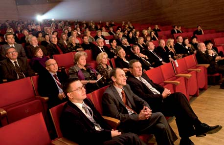 Sprawozdanie/Report Sprawozdanie z XXII Sympozjum Sekcji Alergologicznej Polskiego Towarzystwa Dermatologicznego Grażyna Chodorowska Katedra i Klinika Dermatologii, Wenerologii i Dermatologii