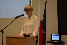 uczniom z terenu Delegatury w Ciechanowie Aurelia Michałowska, Mazowiecki Kurator Oświaty, uroczystość wręczenia stypendiów Prezesa Rady Ministrów uczniom z terenu