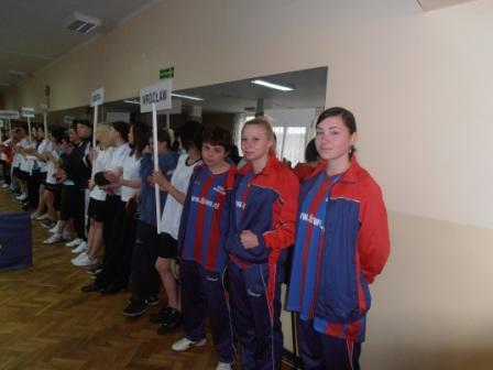 galeria zdjęć...kliknij n zdjęcie... VII Ogólnopolski Turniej Tenisa Stołowego w MOW Radzionków W dniach 15.04 17.04.2012r.