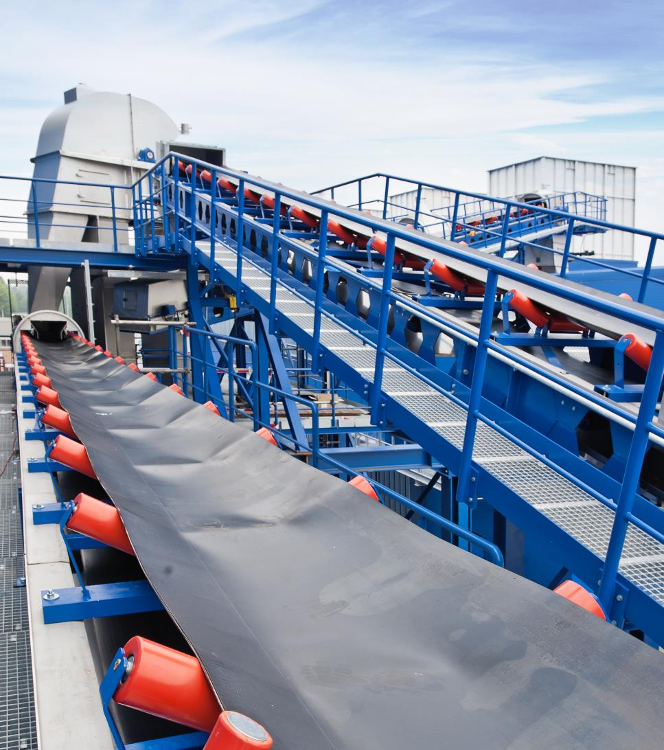 AMF-Bruns GmbH & Co. KG WASZ IHR STARKER SILNY PARTNER 24 37 PRZENOŚNIKI TAŚMOWE Przenośniki taśmowe AMF - Bruns znajdują zastosowanie we wszystkich obszarach zakładu, np.