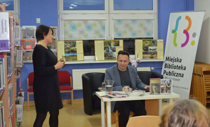 WIEŚCI Z ŻYCIA W Z NUMERZE RATUSZA GMINY MOK Karnawałowo i walentynkowo, czyli bal w MOK-u Bal na zakończenie ferii w Mszczonowskim Ośrodku Kultury, jaki odbył się w sobotę 13 lutego miał w sobie coś