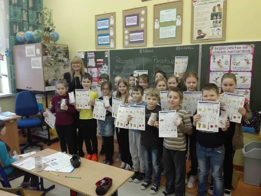 MERKURIUSZ WIEŚCI W Z NUMERZE SZKOLNY RATUSZA Licealny Zjazd Absolwentów w Mszczonowie Mszczonowskie Liceum Ogólnokształcące przygotowuje się do swojego wielkiego święta.