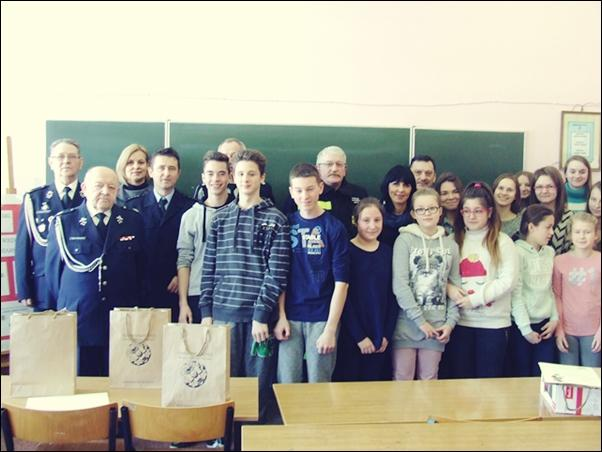 18 stycznia w naszym gimnazjum obchodziliśmy Dzień Śmiechu. Z tej okazji został ogłoszony plebiscyt na Gimnazjalistę, Gimnazjalistę i Nauczyciela z największym poczuciem humoru.
