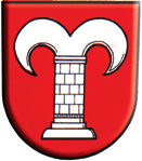 Kąpielisko z terenem sportowym i minigolfem (GPS: 49 58 35.23 N, 18 11 9.22 E) Teren sportowo-rekreacyjny, gdzie znajdują się: powierzchnia trawiasta, korty tenisowe i oświetlony minigolf.