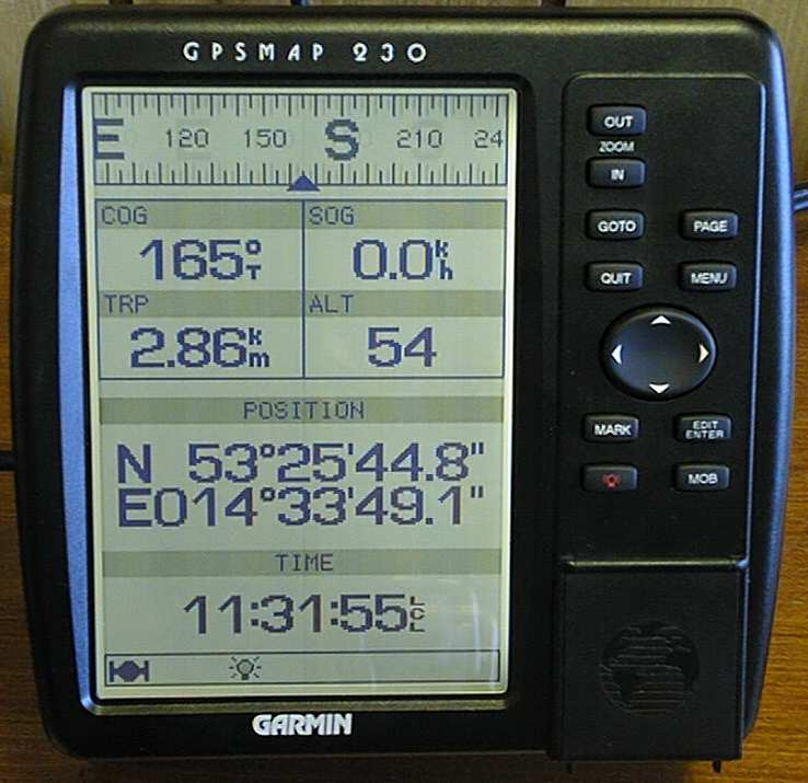 Stanowisko nr 8. GPSMAP 230 systemu GPS Opis układu pomiarowego. Ćwiczenie wykonywane jest w sali 408 przy stanowisku odbiornika nawigacyjnego GARMIN GPSMAP 230.