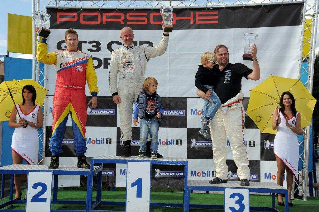 Świetny występ Teodora Myszkowskiego podczas ostatnich polskich rund Porsche GT3 Cup Trophy 9. i 10. runda wyścigów Porsche GT3 Cup Trophy były ostatnimi eliminacjami odbywającymi się w Polsce.