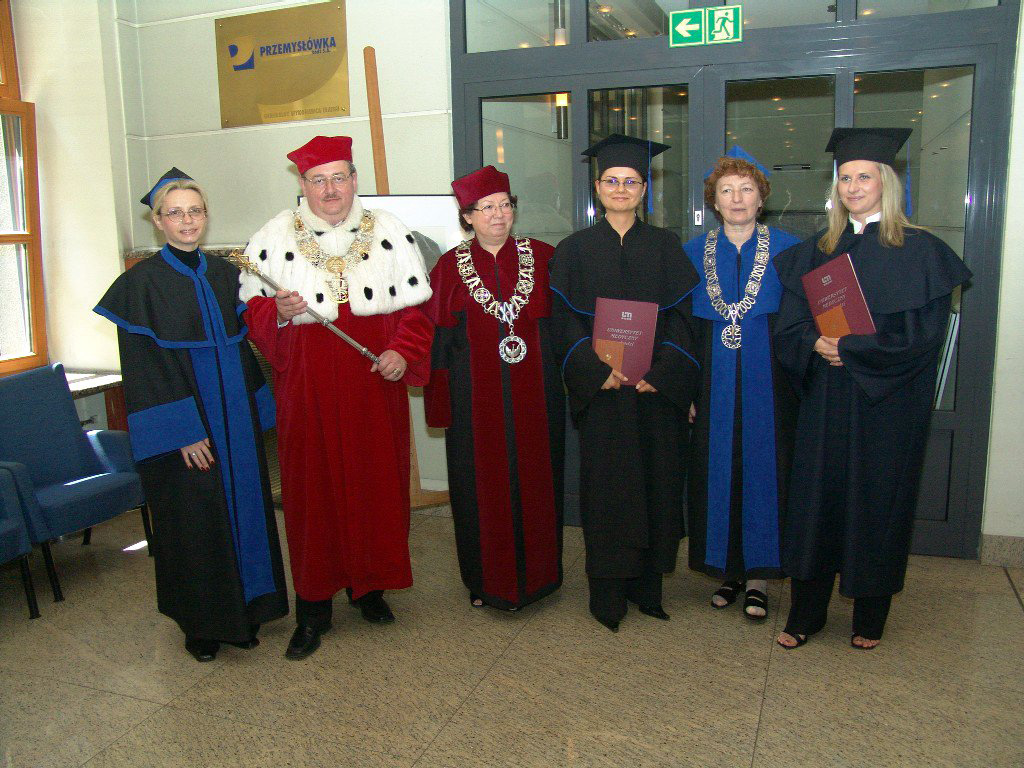 Wydział Kierunek Studia Absolwenci 2004/2005 dane statystyczne Liczba absolwen.