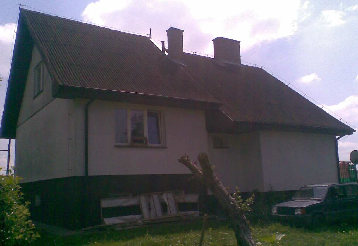 ELEWACJE I USZKODZENIA Fotografie stanu istniejącego Fot. nr 1: Elewacja frontowa /wschodnia/ Fot.
