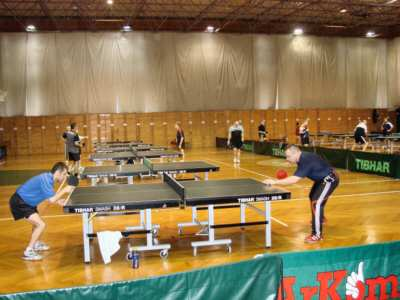 7 listopada 2007 Amatorskie ścięcia bekhendowe W niedzielę 28 października odbył się po raz szesnasty turniej tenisa stołowego zorganizowany przez Zrzeszenie Sportowo-Rehabilitacyjne "Start" w