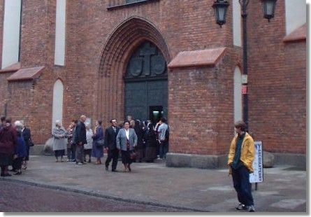 z cyklu: Spacerkiem po Warszawie wyk.mateusz Maciński II i Archikatedra Świętego Jana Chrzciciela: Jest to najstarszy gotycki kościół w Warszawie.
