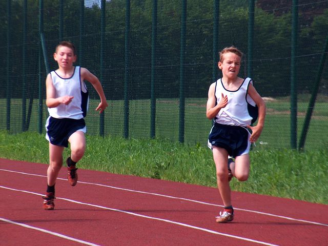 Kula I m Ola Lachowska 8,85 II m Małgorzata Woś 8,84 4 x 100 m I m Anna Reczko, Joanna Noga, Natalia Gozdek, Magdalena Godzwon Mistrzostwa Makroregionu Centralnego w LA 17.09.2005.