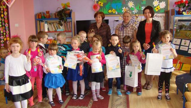 W dniu 13.05.2015 roku w Oddziale przedszkolnym w Czyżach odbyły się eliminacje gminne Konkursu Recytatorskiego pt.,, O złotą różdżkę Dobrej Wróżki. W konkursie udział wzięło 17 uczestników.