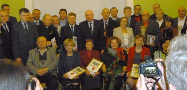 W dniu 8 listopada 2015 r. w Ciechanowcu odbyło się uroczyste podsumowanie konkursu Na Najlepiej Zachowany Zabytek Wiejskiego Budownictwa Drewnianego w Województwie Podlaskim 2015.