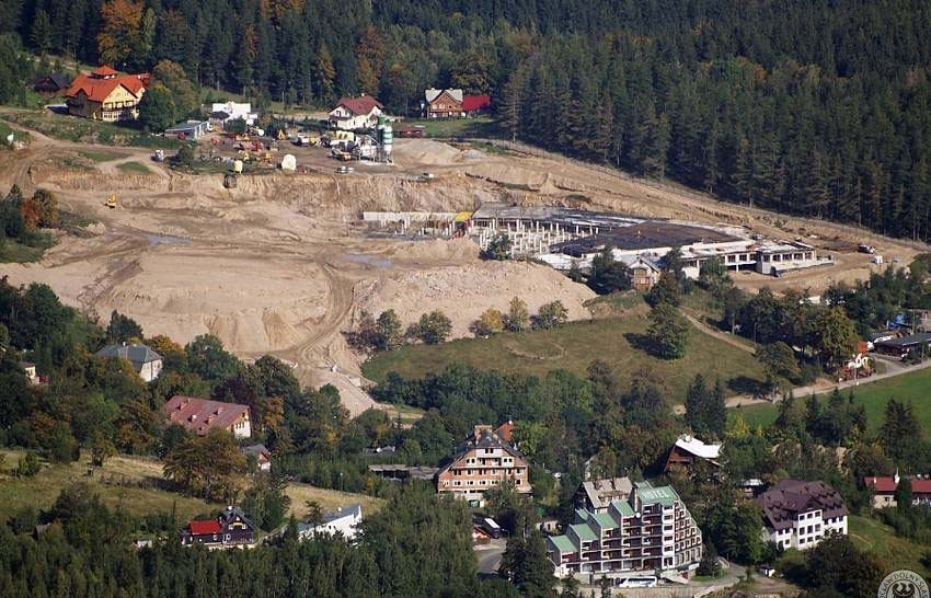 Beskid Śląski, urbanizacja terenów wiejskich