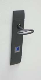 Obudowy energetyczne WyposaŻenie dodatkowe szaf SZE2 Drzwi Do zastosowania zamiast drzwi przednich pełnych lub osłony tylnej.