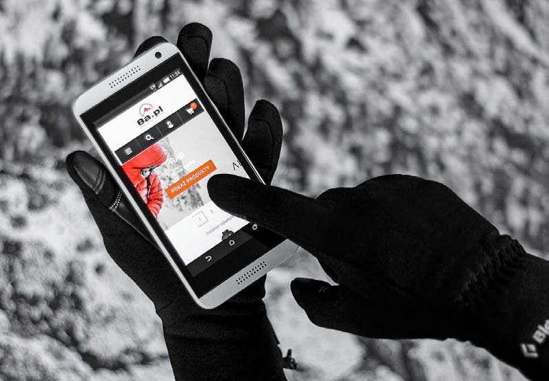 CIEPŁE RĘKAWICZKI, CZYLI JAKIE? Technologie outdoorowe muszą nadążać za zmieniającym się światem. (fot. 8a.pl) Ciepłe rękawiczki, czyli jakie?