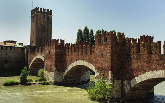 Północne Włochy Dolce far niente nad jeziorem Garda Wenecja - Padwa - Soave - Werona - Sirmione - Malcesine - Mediolan 7 dni WYCIECZKI 1 Dzień: Wyjazd z Polski według rozkładu jazdy.