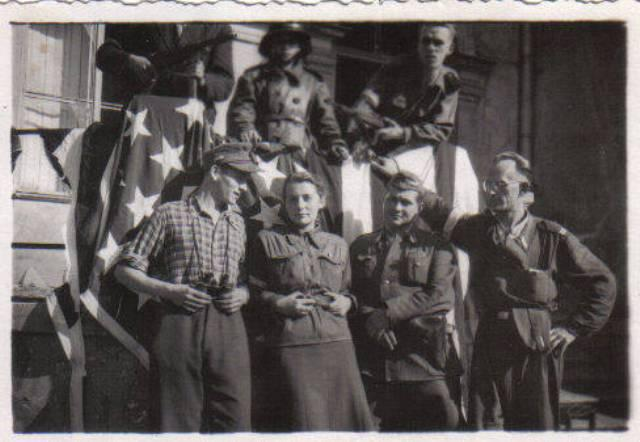 Janusz Kozielski ukrywa się przed Niemcami w Żychlinie u swojej siostry, Heleny Vogt Kozielskiej, która w 1939r.