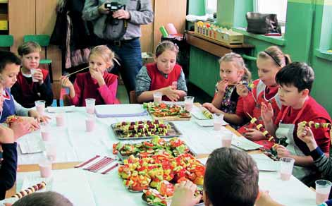 EDUKACJA Ferie w ZS w Wiadernie Minione ferie zimowe uczniowie Zespołu Szkół w Wiadernie spędzili bardzo aktywnie i różnorodnie.